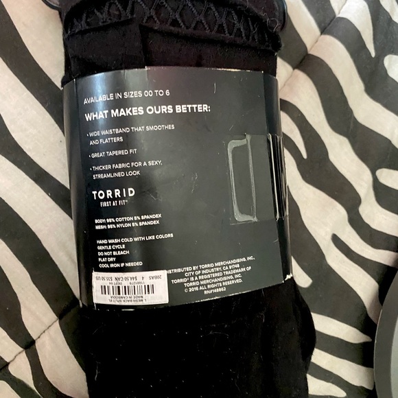 Torrid fishnet leggings bought in the wrong size never been worn size 4xl - Picture 1 of 2